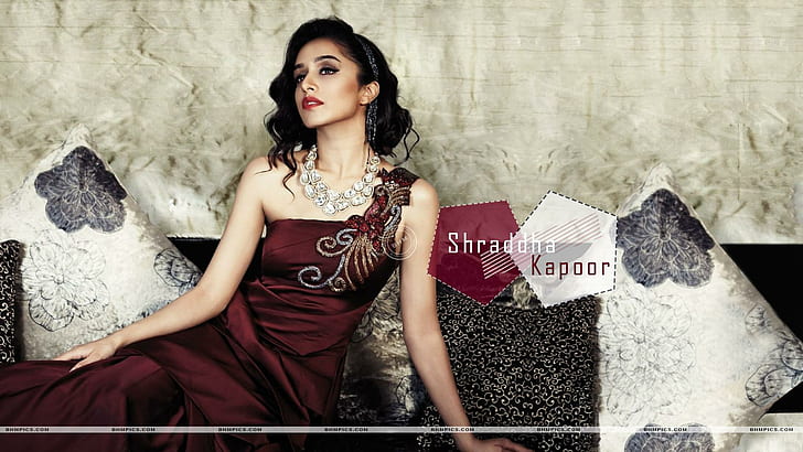 Shraddha Kapoor, 볼리우드 유명 인사, 여성 유명 인사, 볼리우드, 여배우, Shraddha Kapoor, 드레스의 로얄 모습, HD 배경 화면