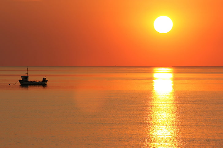 white fishing boat, sun, sunset, horizon, sea, HD wallpaper