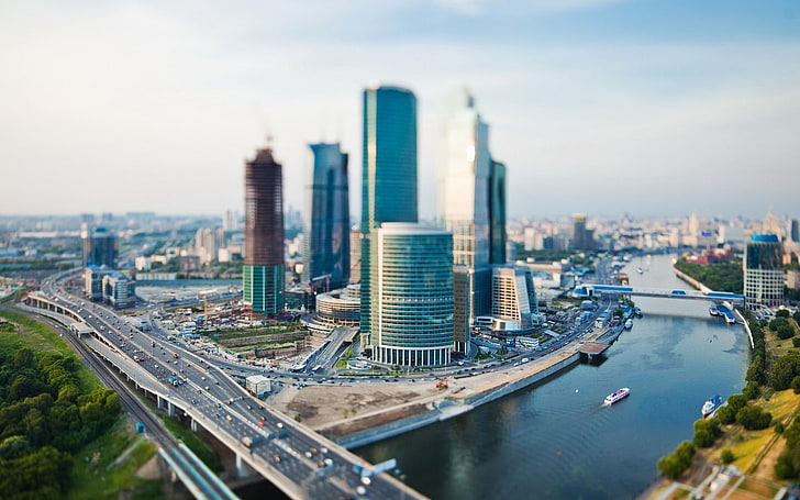Timelapse Foto der Stadt tagsüber, Stadtbild, Gebäude, Fluss, Brücke, Moskau Stadt, Moskau, HD-Hintergrundbild