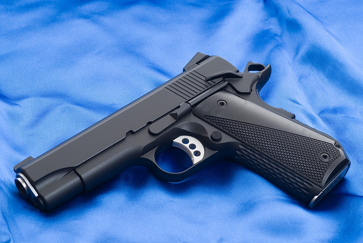 schwarze halbautomatische Pistole, Pistole, Kofferraum, Hintergrund, Waffen, Leinwand, M1911, Colt, HD-Hintergrundbild