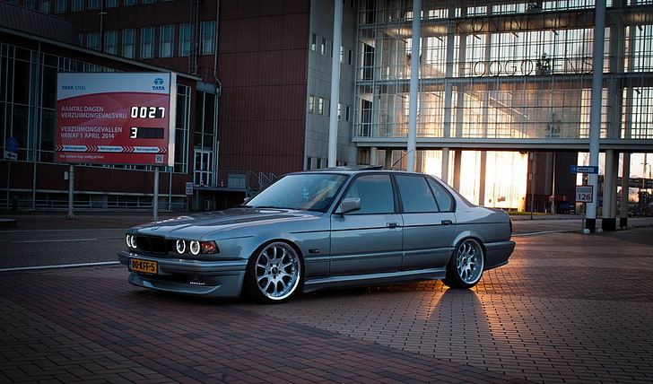 gray BMW E30 sedan, BMW, Tuning, Classic, Lights, Drives, E32, Rollers, Old school, HD wallpaper