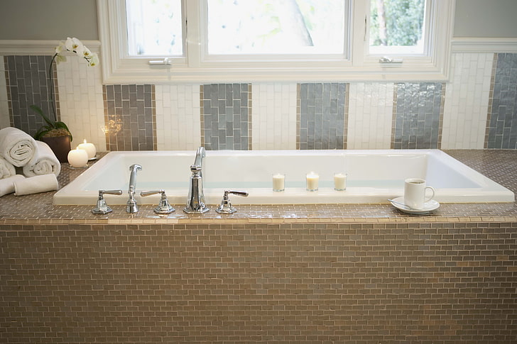 rectangular white bathtub, bath, candles, coffee, HD wallpaper
