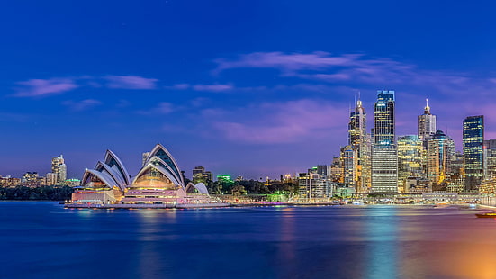 都市の景観、シドニー、ランドマーク、反射、都市、スカイライン、オーストラリア、空、水、観光名所、大都市、シドニーオペラハウス、オペラハウス、夜、夕暮れ、夜、 HDデスクトップの壁紙 HD wallpaper
