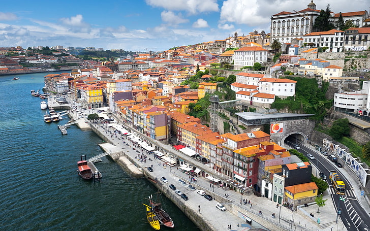 Edificios de hormigón, Porto, Portugal, ciudad, paisaje urbano, edificio, carretera, túnel, río, barco, Fondo de pantalla HD