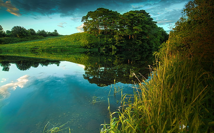 Grüne Ecklandschaft, See, Hügel, Hintergrund, HD-Hintergrundbild
