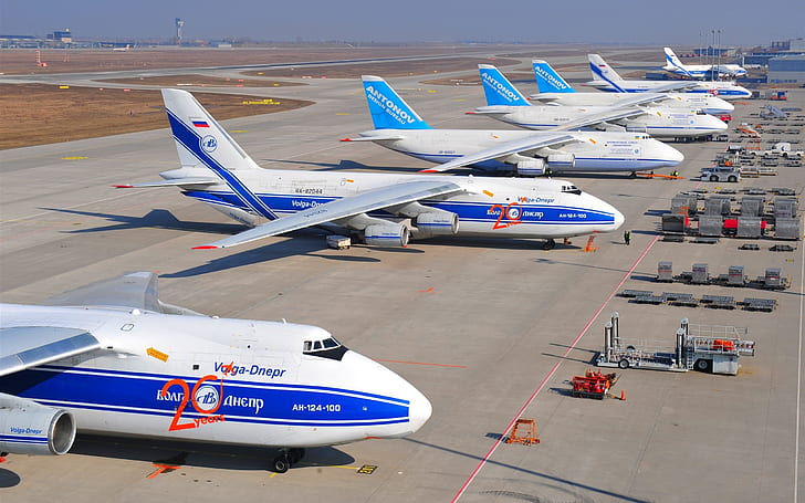 アントノフAn-124-100ルスラン、重い輸送機、空港、アントノフ、ルスラン、重い、輸送、航空機、空港、 HDデスクトップの壁紙