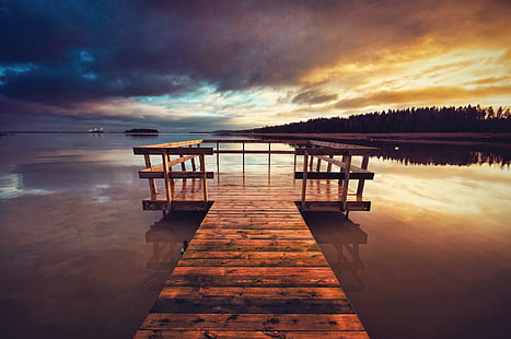 brązowy drewniany pomost, jezioro, molo, chmury, zachód słońca, natura, woda, Tapety HD HD wallpaper