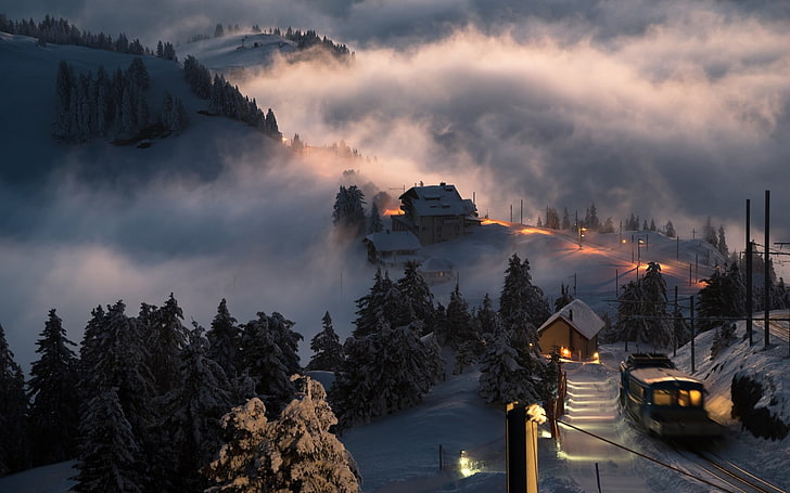 vue aérienne des maisons, paysage, nature, Suisse, coucher de soleil, neige, village, train, brume, arbres, hiver, lumières, collines, Fond d'écran HD