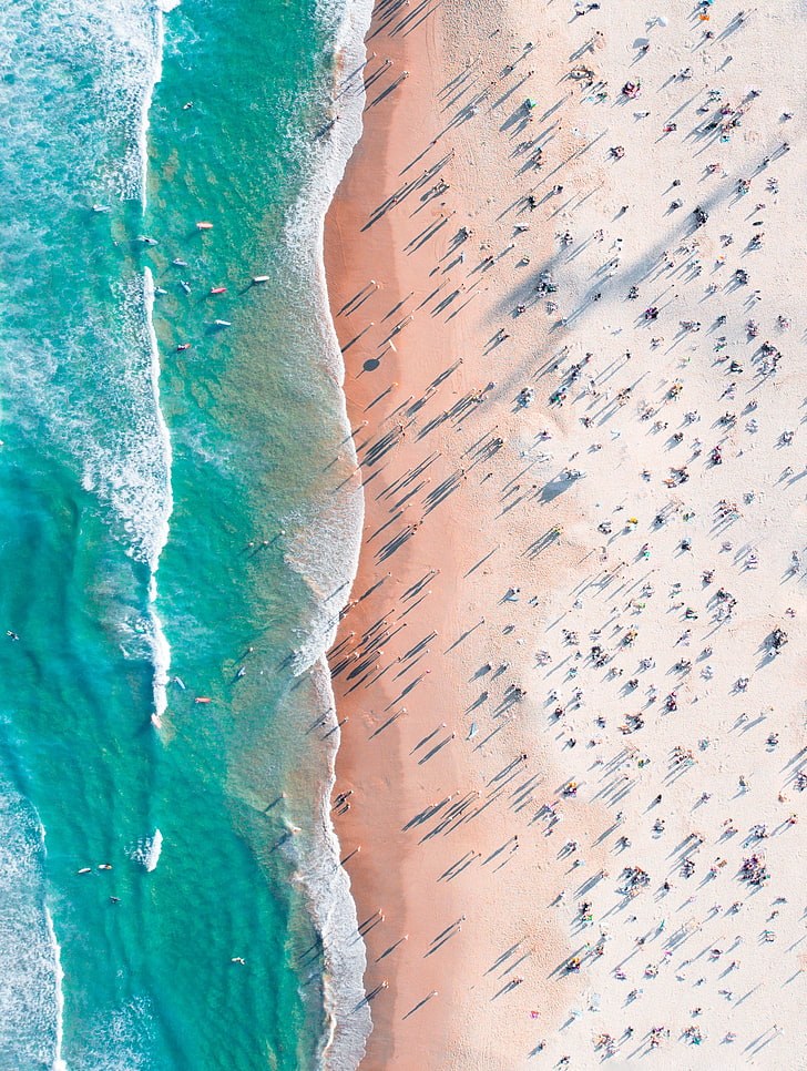 fotografía aérea de rocas cerca de la orilla del mar, playa, mar, sombra, drone photo, Fondo de pantalla HD, fondo de pantalla de teléfono