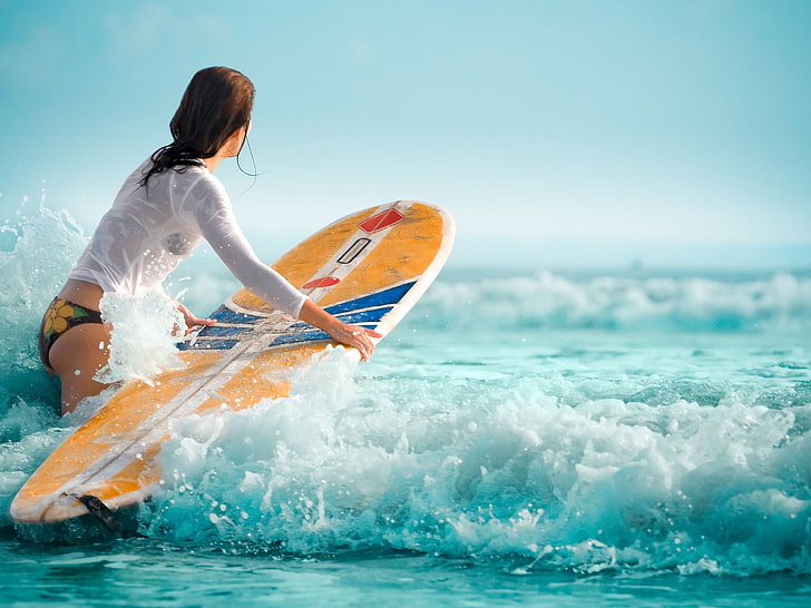 yellow and blue surfboard, waves, girl, surfboard, HD wallpaper