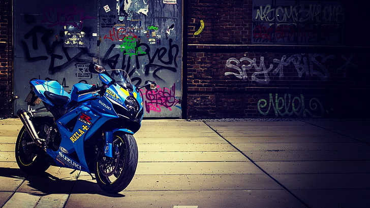bici sportiva blu, Suzuki GSX-R, moto, graffiti, blu, urbano, Sfondo HD