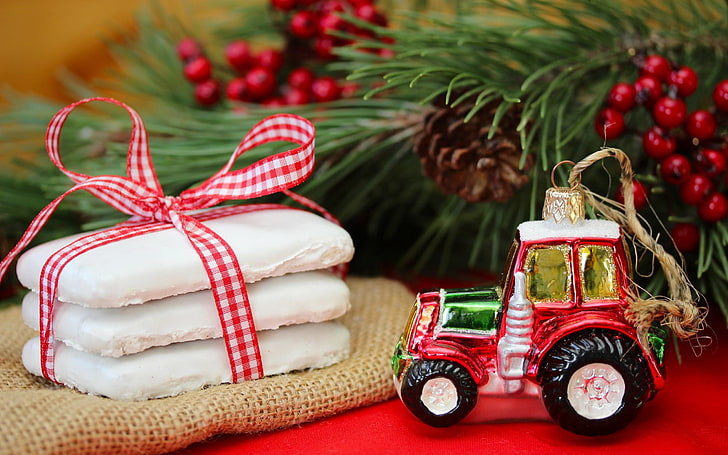 red and white vehicle ornament, Christmas, New Year, HD wallpaper
