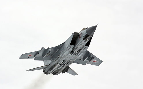 серый истребитель, реактивные самолеты, Микоян МиГ-31, военный, военный самолет, самолет, транспортное средство, HD обои HD wallpaper