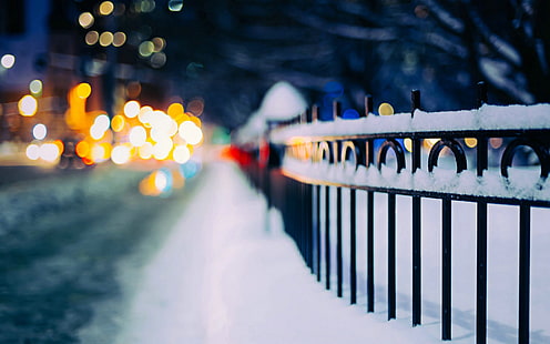 black metal fence, metal fence covered with snow, urban, snow, street, fence, bokeh, depth of field, lights, winter, HD wallpaper HD wallpaper