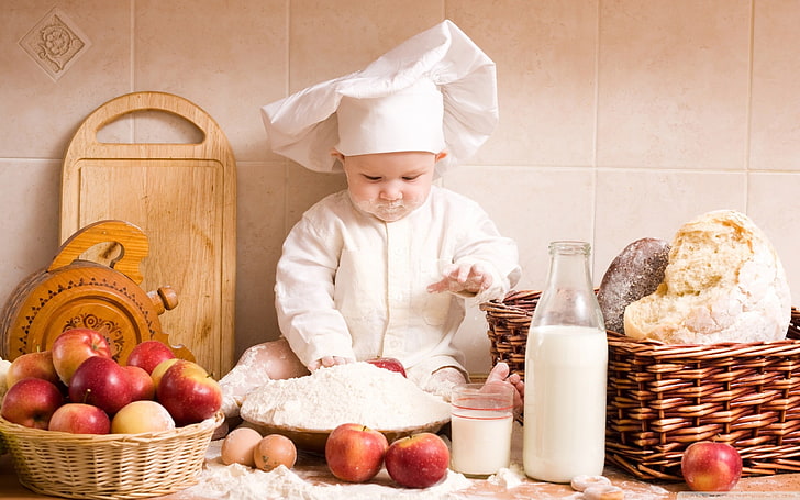 vaso cerâmico branco e marrom, bebê, maçãs, pão, ovos, farinha, leite, HD papel de parede