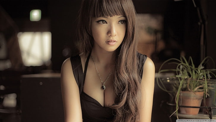 woman's black sleeveless dres, Asian, black dress, brunette, lips, cleavage, HD wallpaper