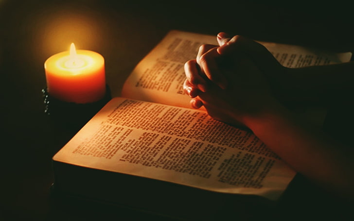 страница книги, Библия, молитва, свечи, огни, молитва, HD обои