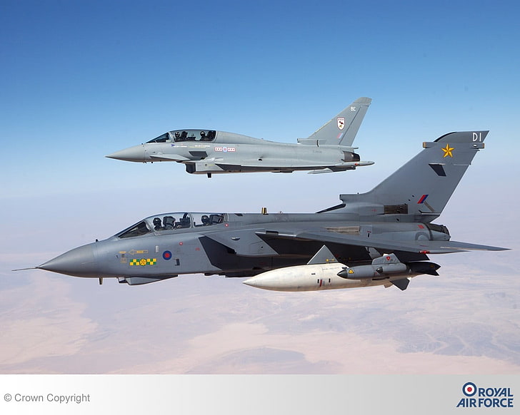 два сиви и черни изтребители в ефир, Panavia Tornado, реактивен изтребител, самолет, самолет, небе, Eurofighter Typhoon, военен самолет, превозно средство, HD тапет