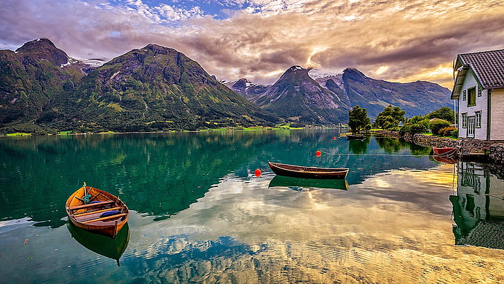 fjord, lac, bateaux, bateau, maison, europe, norvège, sogn og fjordane, stryn, tourisme, matin, région des lacs, reflet, paysage, loch, nuage, nuage, lac de montagne, lac, ciel, eau, nature, Fond d'écran HD