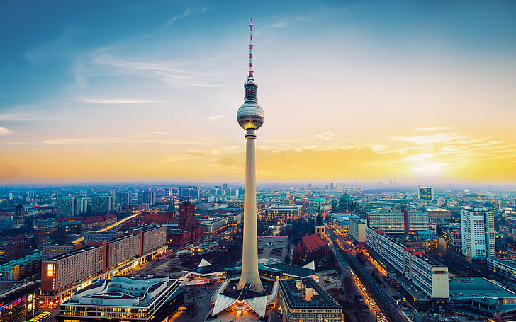 szara wieża, miasto, Berlin, pejzaż, Niemcy, niebo, Tapety HD