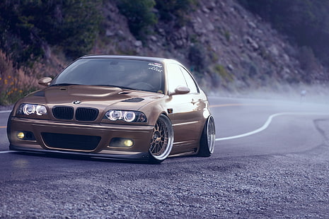 guld metallisk BMW sedan, bil, BMW, dimma, väg, BMW M3 E46, e46, fordon, HD tapet HD wallpaper