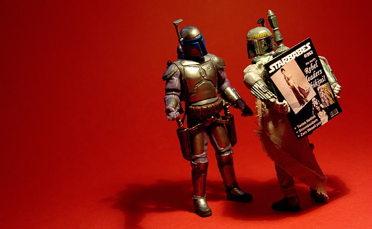 What are you hiding, Boba?, silver Spartan figure, Funny, Games/Star Wars, Movies/Star Wars, boba fett, jango fett, toy, action figure, the fetts, starbabes, magazine, HD wallpaper