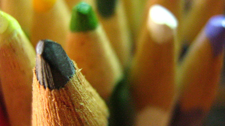 depth of field photograph of color pencil, OFFICE, SERIES, tu, vida, depth of field, photograph, color pencil, colours, colores, canon, a430, multicolor, pencils, macro, luza, Colombia, PowerShot, pencil, multi Colored, close-up, yellow, colors, HD wallpaper