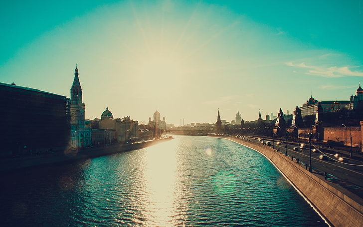昼間、川、反射、都市景観、教会、水、モスクワの間に水の体、 HDデスクトップの壁紙