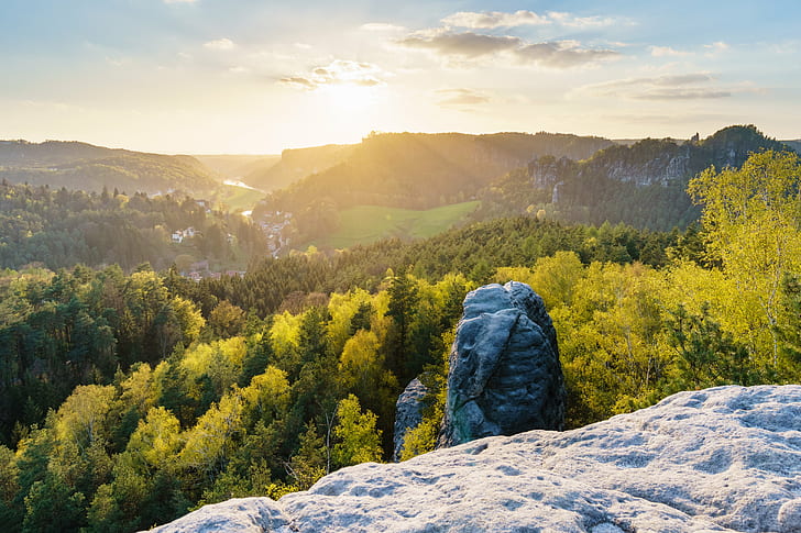 جبل صخري بالقرب من الأشجار ، استكشاف ، جبل صخري ، Sächsische-Schweiz ، Frühling ، Elbsandsteingebirge ، في الهواء الطلق ، الربيع ، الغروب ، Bäume ، الأشجار ، الجبال ، المناظر الطبيعية ، Felsen ، Rocks ، Sony a6000 ، ساكسونيا ، سويسرا ، دويتشلاند ، ألمانيا ، فلوس ، نهر Elbe، طبيعة، جبل، غابة، في الهواء الطلق، مناظر طبيعية، صخرة - كائن، شجرة، تل، سماء، شروق الشمس - فجر، قمة الجبل، الصيف، خلفية HD