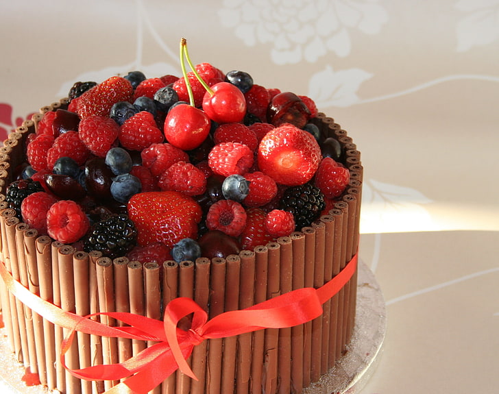 black and red berries, cherry, raspberry, blackberry, berry, pie, strawberry, cinnamon, tubules, HD wallpaper