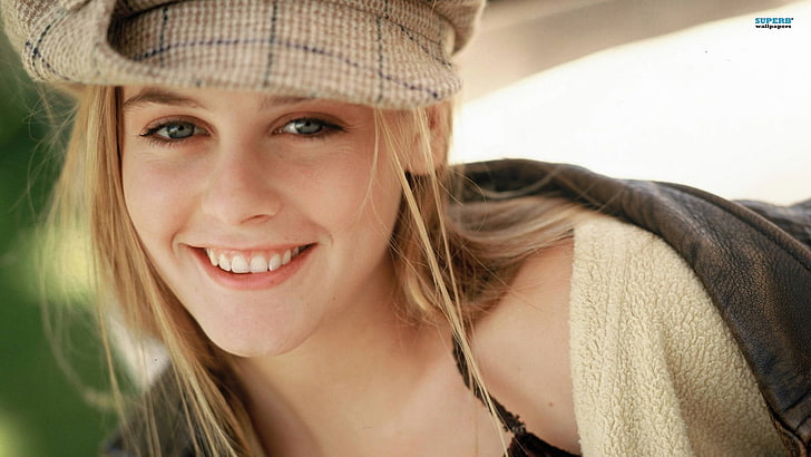 women's black tank top, Alicia Silverstone, blonde, blue eyes, smiling, hat, face, HD wallpaper
