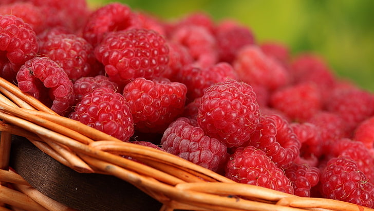 berry, fruit, strawberry, food, sweet, dessert, healthy, fresh, juicy, ripe, produce, strawberries, diet, tasty, nutrition, fruits, delicious, berries, vegetarian, eat, freshness, leaf, health, vitamin, close, snack, summer, raspberry, natural, organic, colorful, closeup, matchstick, edible fruit, fruity, HD wallpaper