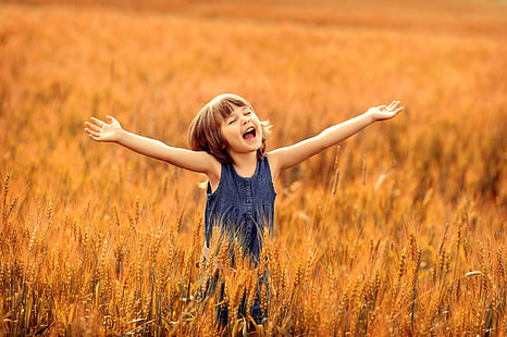 Mädchens blaues Trägerkleid, Fotografie, Kinder, glücklich, HD-Hintergrundbild HD wallpaper