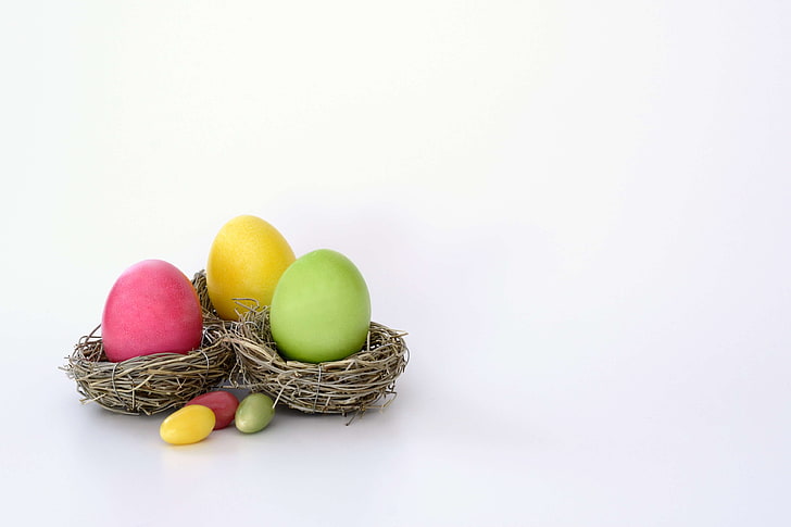 boiled eggs, bright, cheerful, color, colored, colorful, colourful, cooked, cooking, decoration, easter, easter decoration, easter eggs, easter nest, easter theme, eggs, food, happy easter, nest, painted, pink, seaso, HD wallpaper
