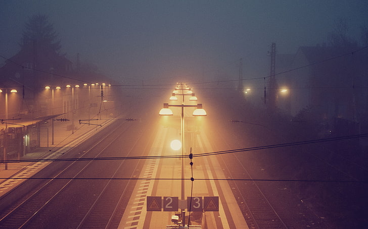 ferrovia, stazione ferroviaria, notte, nebbia, luci, Sfondo HD