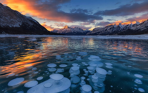 เนื้อน้ำและภูเขา, ภูมิทัศน์, ธรรมชาติ, พระอาทิตย์ตก, ทะเลสาบ, ภูเขา, น้ำแข็ง, ยอดเขาที่เต็มไปด้วยหิมะ, ฤดูหนาว, เมฆ, แคนาดา, น้ำ, เย็น, วอลล์เปเปอร์ HD HD wallpaper