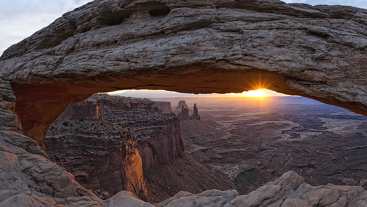 تكوين صخري بني ، طبيعة ، منظر طبيعي ، صحراء ، غروب الشمس، خلفية HD