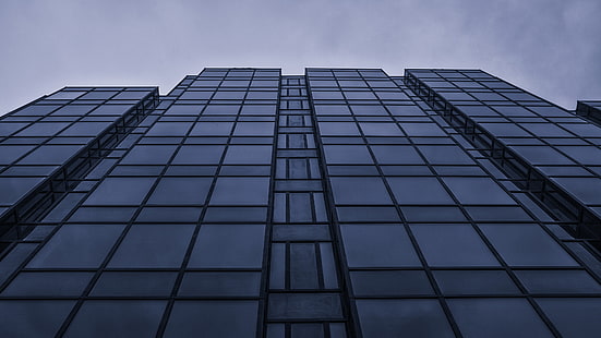 architektura, widok z oczu robaka, budynek, wieżowiec, okno, szkło, nowoczesny, niebo, chmury, Tapety HD HD wallpaper