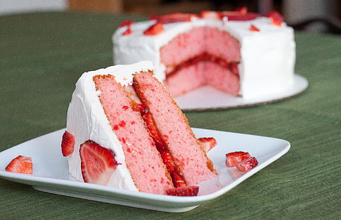 strawberry cake slice hd, HD wallpaper HD wallpaper