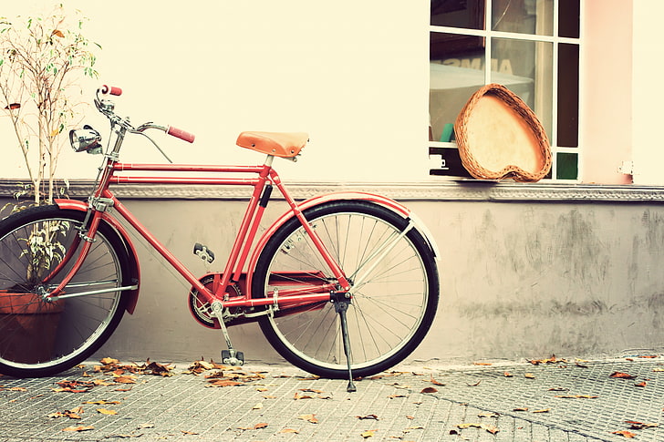 bicicleta da cidade vermelha, bicicleta, coração, amor, vintage, romântico, HD papel de parede