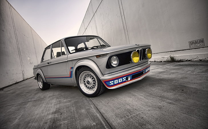 Va BMW HD Wallpaper, berlina d'argento, motori, auto d'epoca, Sfondo HD
