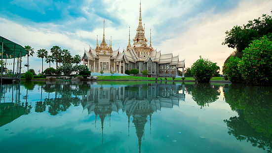 パゴダ、美しい、ナコンラチャシマー、タイ、シキオ、礼拝の場、木、反射するプール、雲、観光、建築、水、史跡、観光名所、空、ランドマーク、寺院、マハウィハーン寺院、反射、 HDデスクトップの壁紙 HD wallpaper