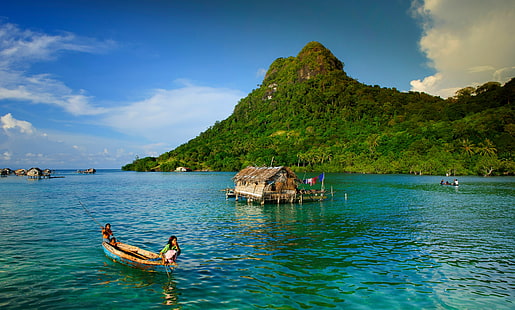кафява дървена лодка, природа, пейзаж, остров, лодка, Индонезия, деца, море, тропически, палмови дървета, гора, облаци, вода, HD тапет HD wallpaper
