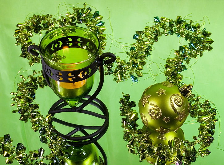 green bauble, christmas decorations, balloon, stones, candle, candlestick, green background, HD wallpaper