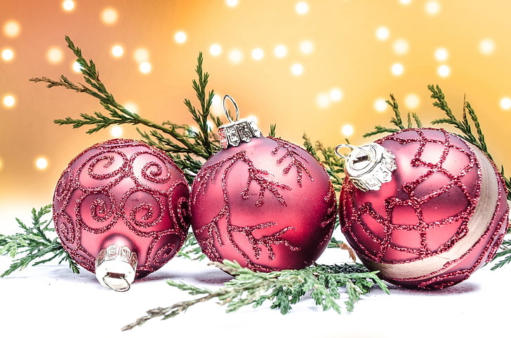 three red Christmas baubles, balls, holiday, toys, new year, branch, bokeh, juniper, HD wallpaper