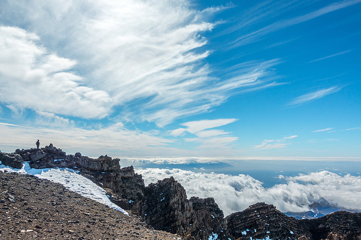 montanha rochosa sob céu nublado, fotografia, montanhas, paisagem, HD papel de parede