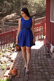 Valentina Nappi, model, wanita, wanita dengan kacamata, gaun biru, zishy, Wallpaper HD HD wallpaper