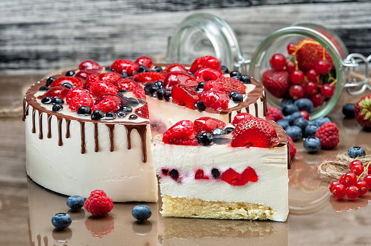 berries, raspberry, chocolate, strawberry, cake, dessert, currants, blueberries, souffle, HD wallpaper