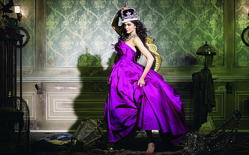 Deepika Padukone In Purple Dress, abito da ballo a tubo viola staine femminile, Celebrità femminili, Deepika Padukone, bollywood, attrice, Sfondo HD HD wallpaper