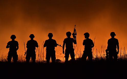 Soldados militares con armas, foto de silueta de seis soldados, guerra y ejército, arma, puesta de sol, ejército, soldado, Fondo de pantalla HD HD wallpaper
